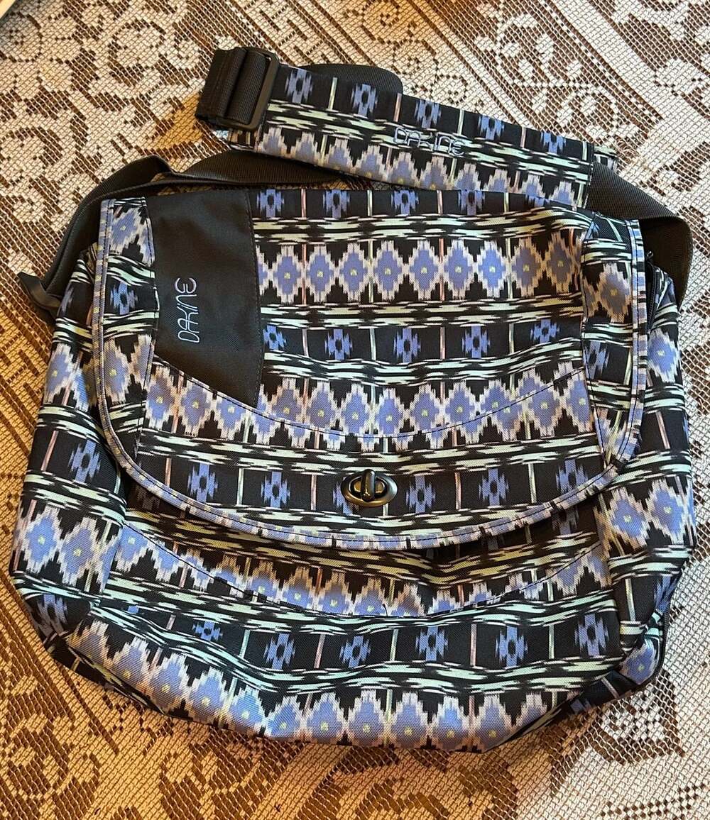 Dakine Geometric Print Messenger Bag